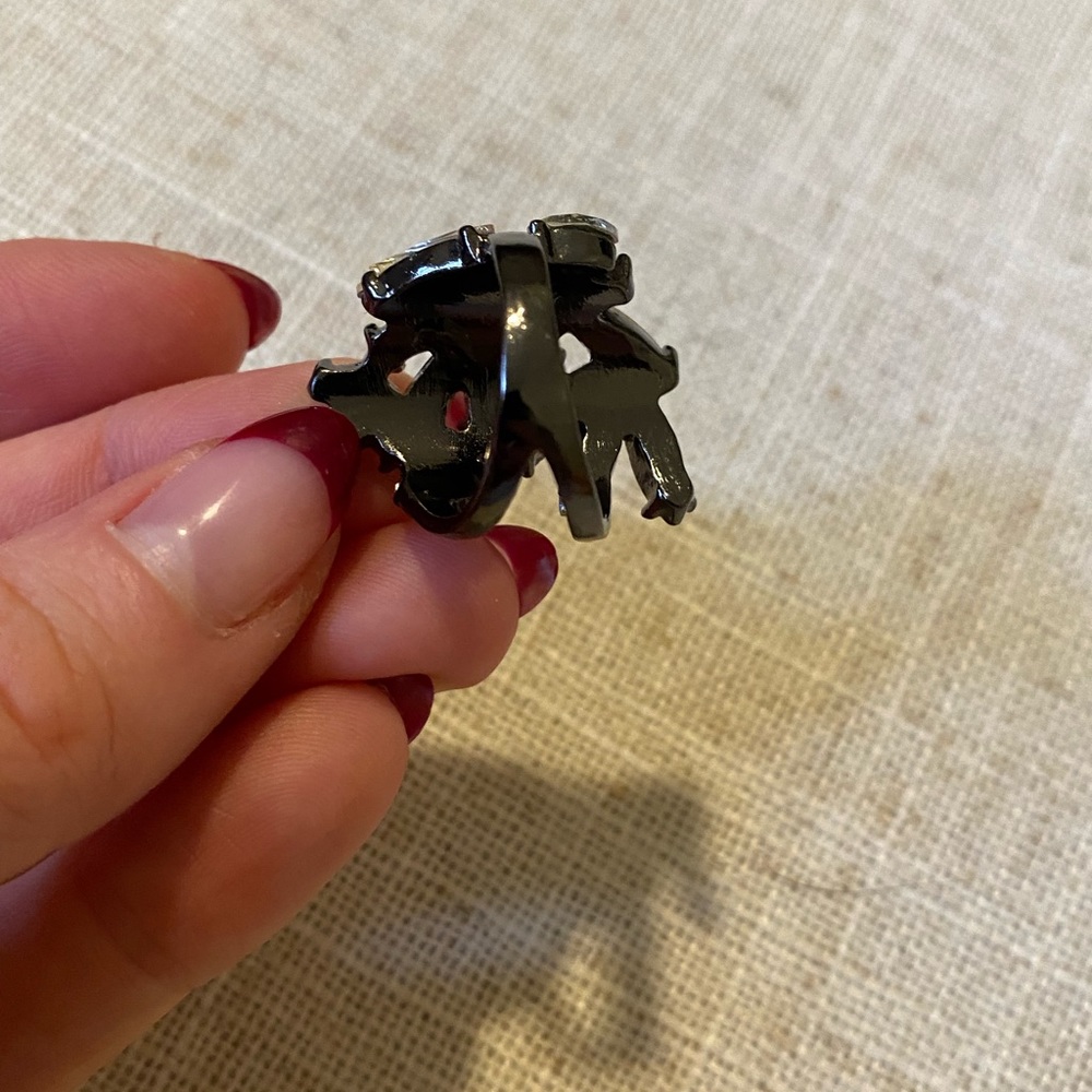 Ring - Picture 2 of 5